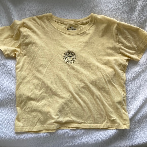 Hollister Tops Pastels Yellow Super Soft Cotton Cropped Fitting Tee